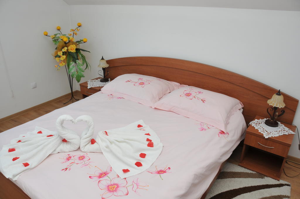 Hotel Restauracja Lorenzo Stopnica Номер фото